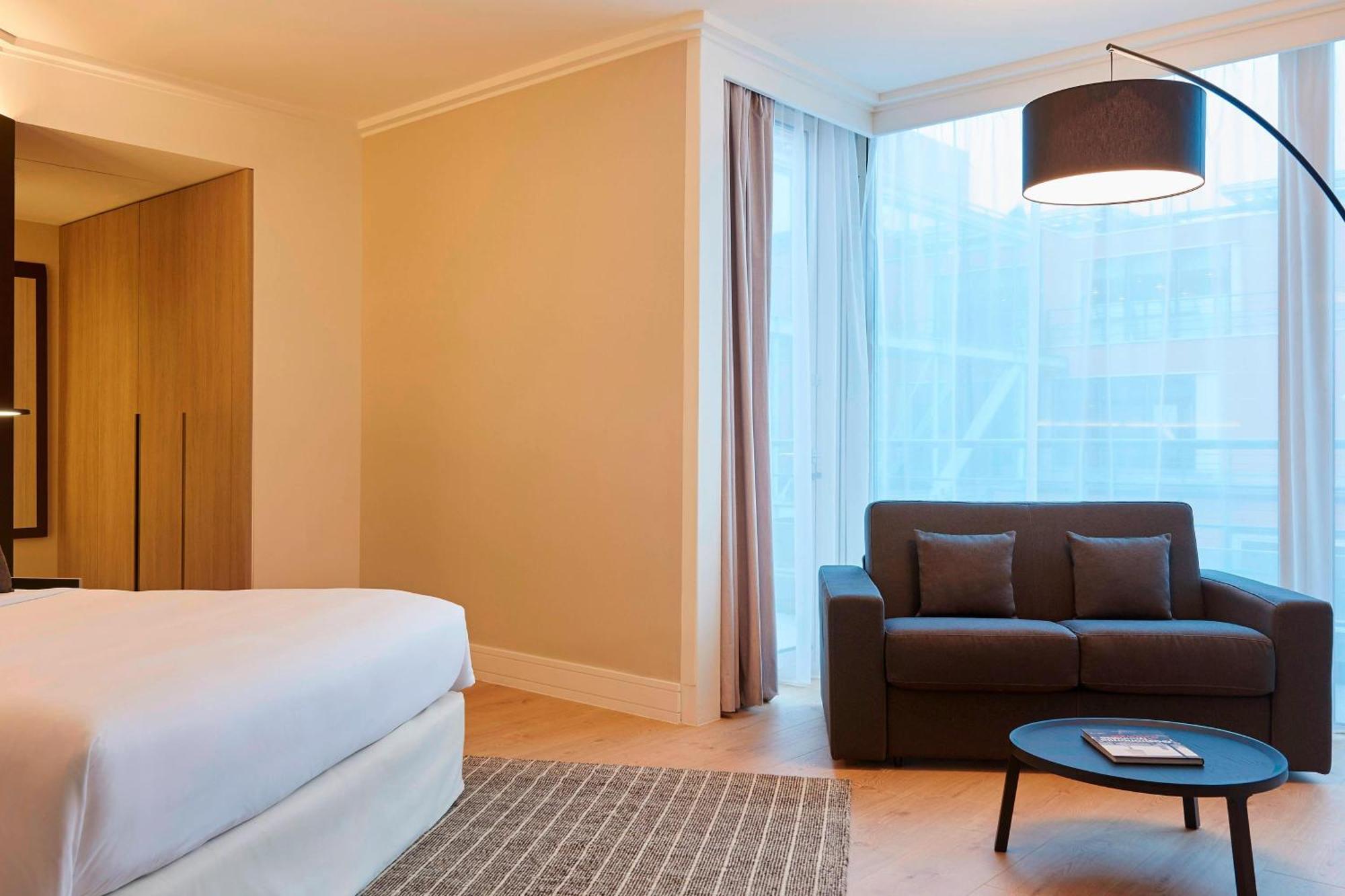 Lyon Marriott Hotel Cite Internationale Exterior photo