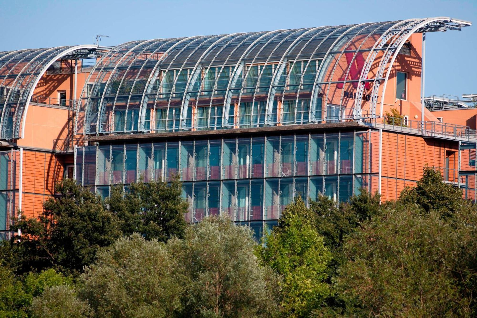 Lyon Marriott Hotel Cite Internationale Exterior photo